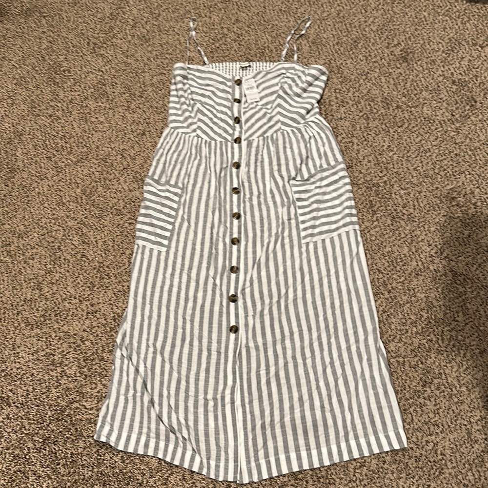 New with tags American eagle stripped maxi dress with buttons&pockets size XL